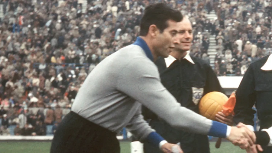 El AC Milan rinde homenaje a Lorenzo Buffon