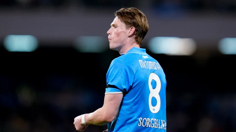 En el mercado del Nápoles, algunos están dispuestos a hacer un dineral por Scott McTominay