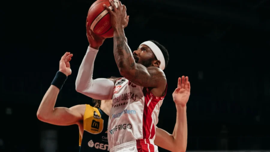 Kay Felder, la vuelta al parqué es un rebufo: Pesaro aclara